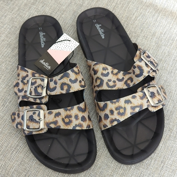 NWT Chatties Leopard Print Sandals - Picture 10 of 10